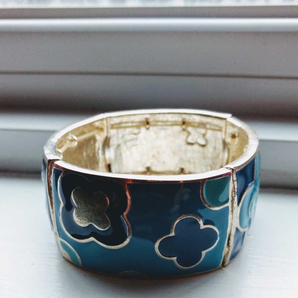 8" Silver - two-tone blue Bracelet